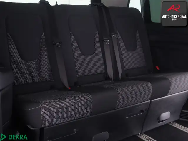 Mercedes-Benz V-Class view 13