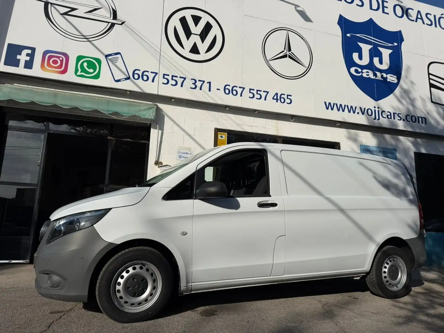 Mercedes-Benz Vito Furgón 114CDI Pro Compacta Blanco - 1