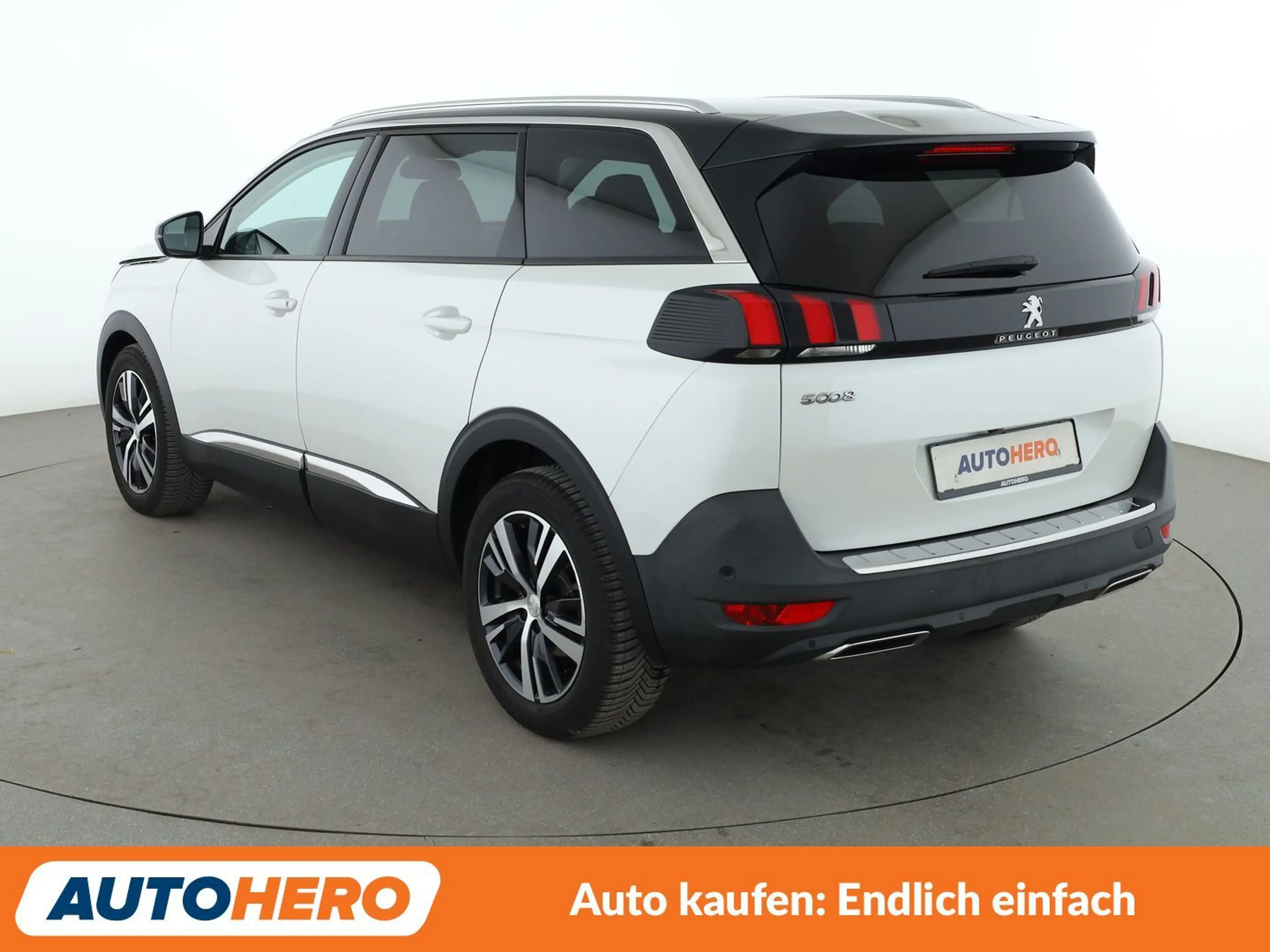 Peugeot 5008 1.2 PureTech Allure *LED*AHK*TEMPO*CAM*SHZ*PDC* — photo 4