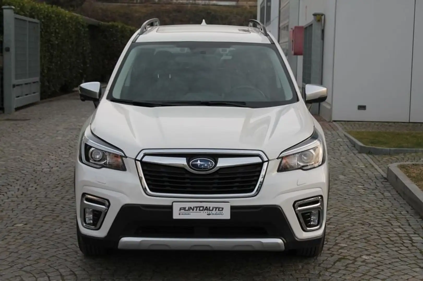 Subaru Forester 2.0 e-Boxer MHEV Lineartronic Premium Bianco - 2