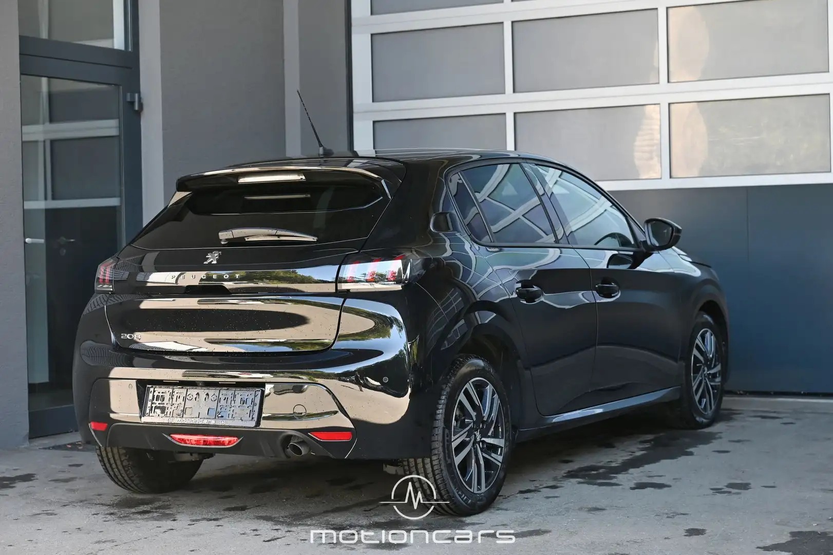 Peugeot 208 1.2 Like PureTech 100 Pickerl NEU Schwarz - 2