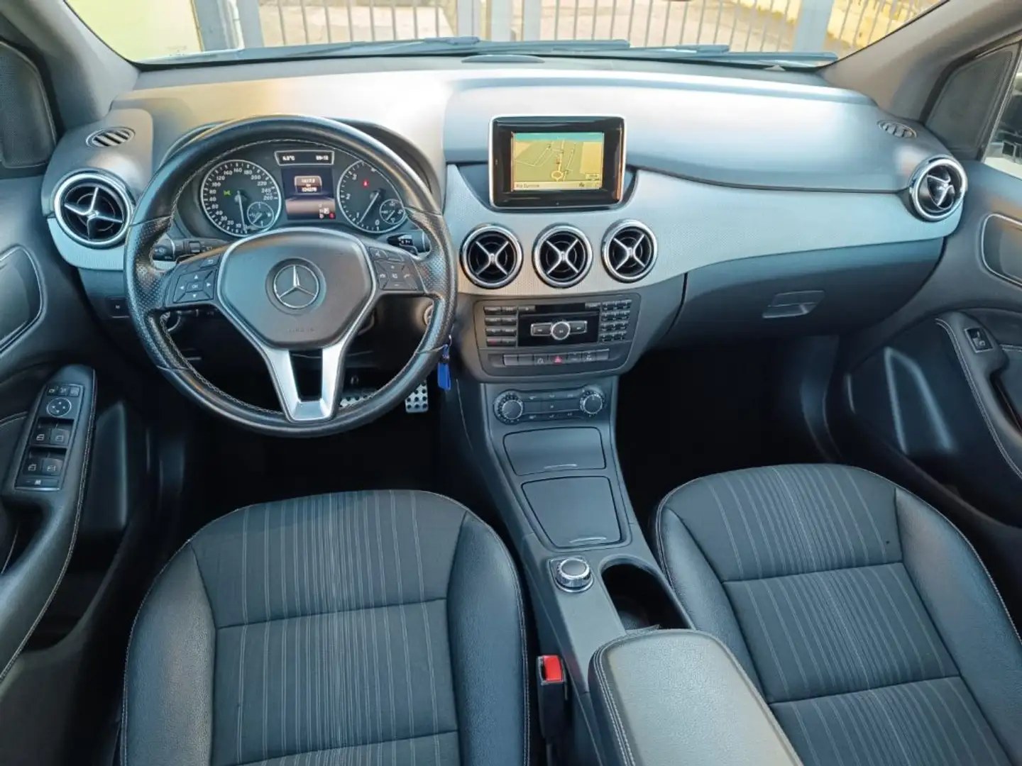 Mercedes-Benz B 180 CDI Automatic PREMIUM Bianco - 2