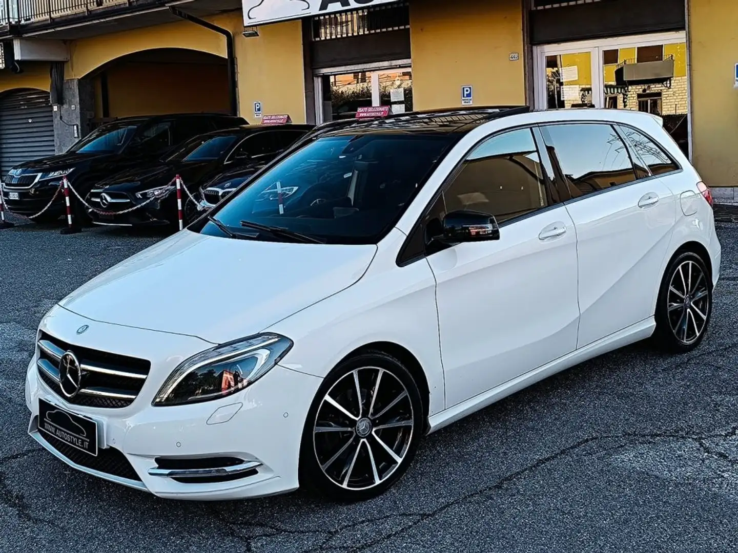 Mercedes-Benz B 180 CDI Automatic PREMIUM Bianco - 1