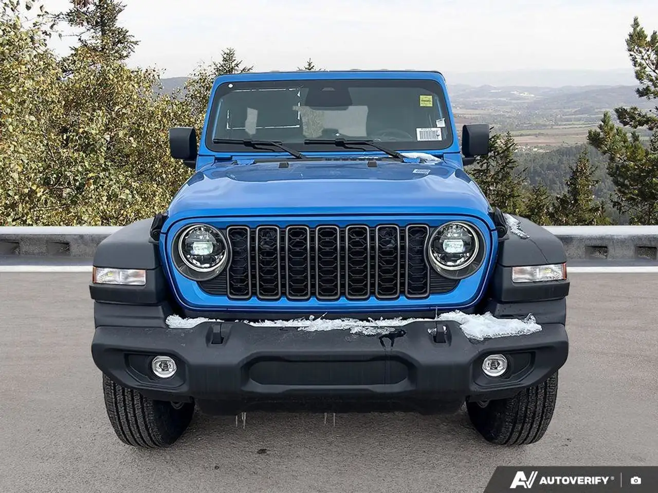Jeep Wrangler снимка Jeep Wrangler