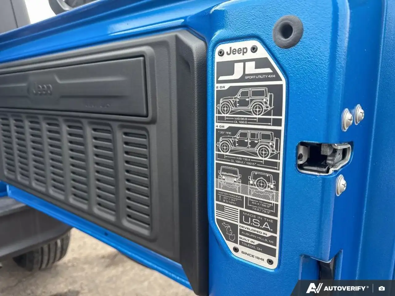 Jeep Wrangler снимка Jeep Wrangler