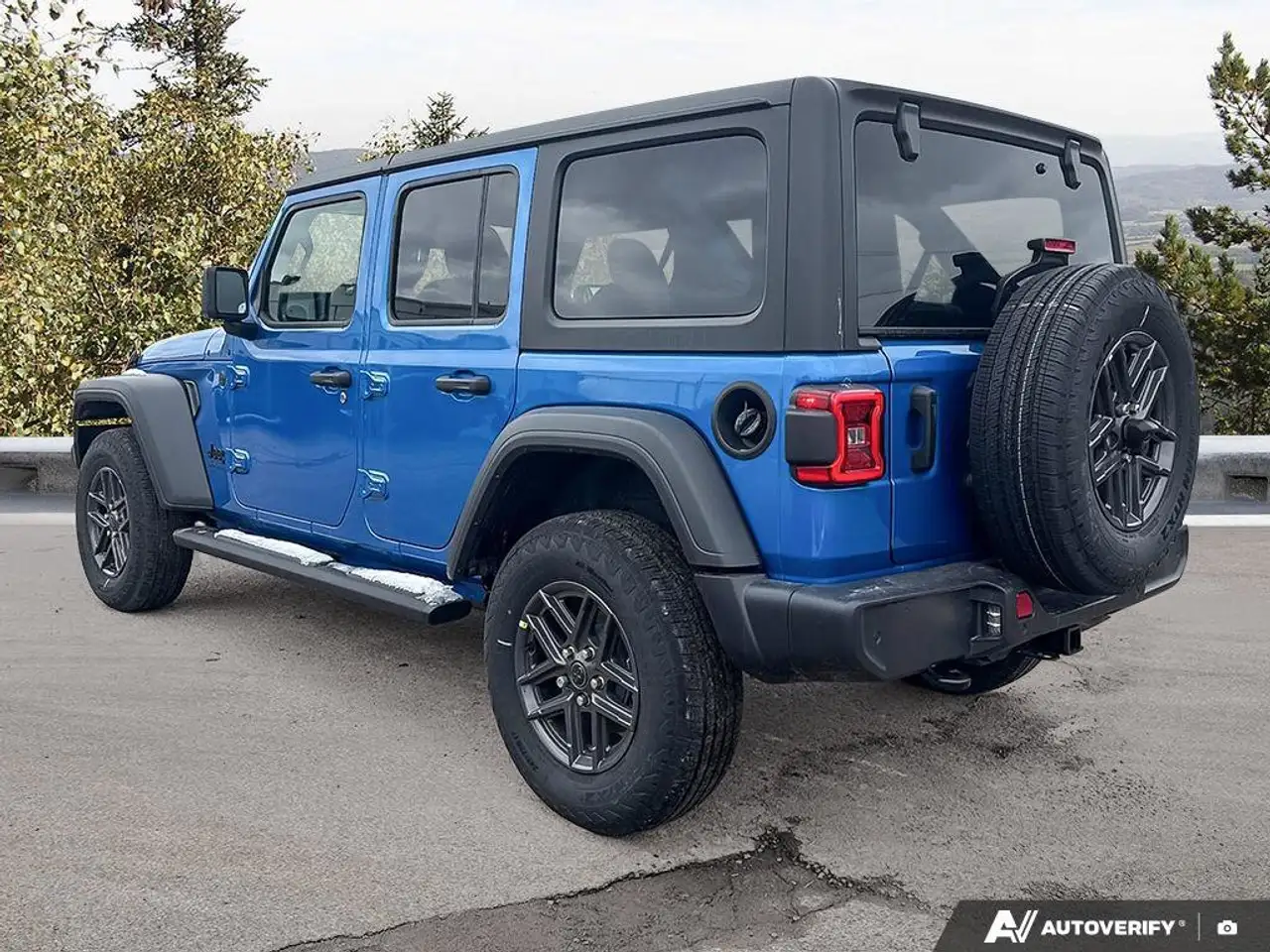 Jeep Wrangler снимка Jeep Wrangler