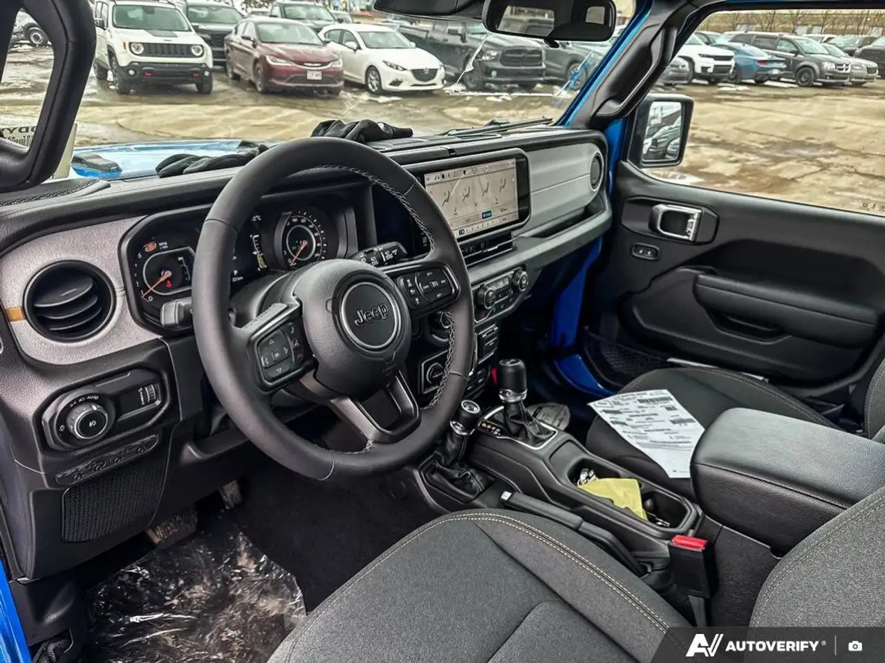 Jeep Wrangler снимка Jeep Wrangler