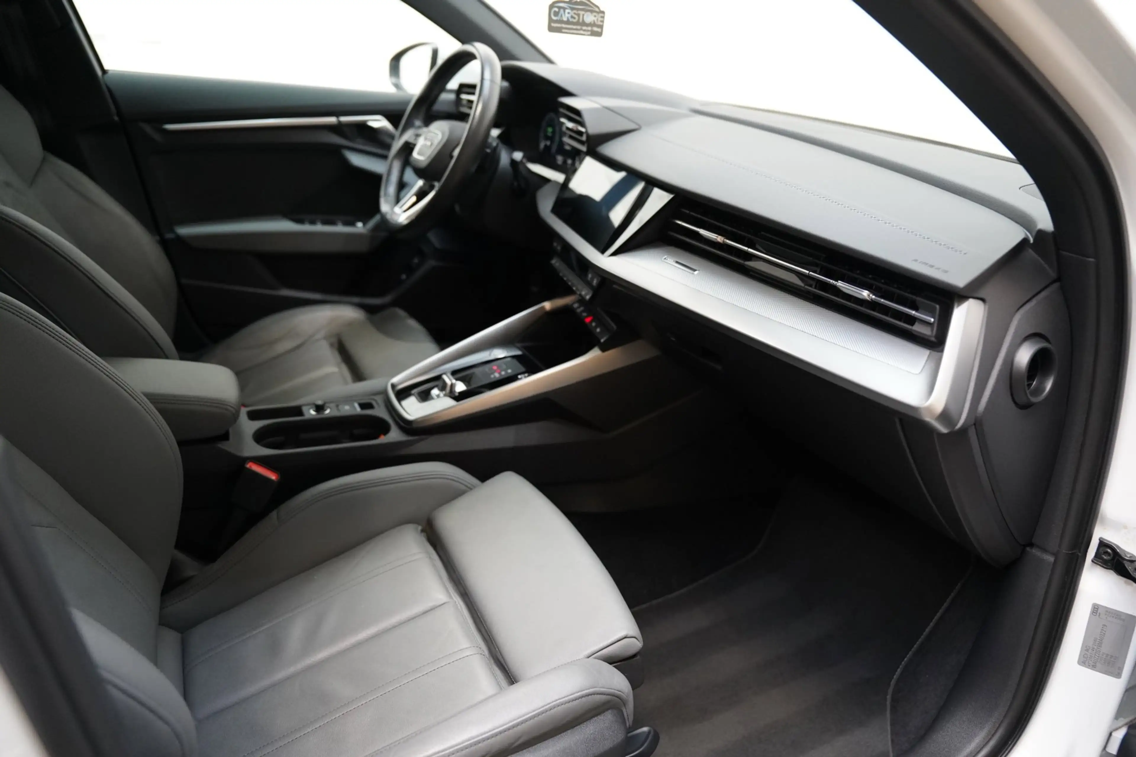 Audi A3 Sportback 40 TFSI e 2x S LINE PANO LEER ACC MATRIX — photo 38