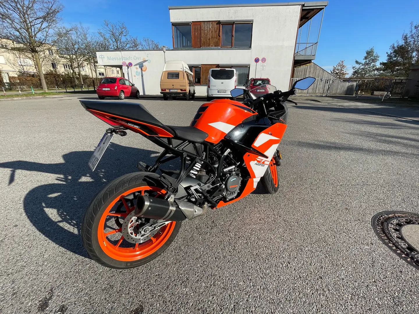 KTM RC 125 Naranja - 2
