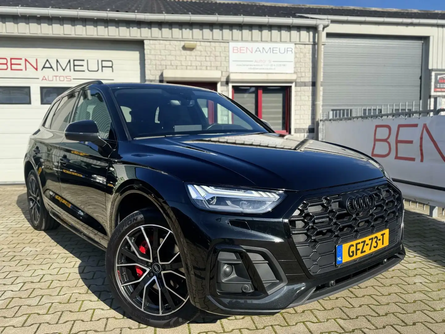 Audi Q5 40 TDI QUATTRO 3x S LINE Zwart - 1