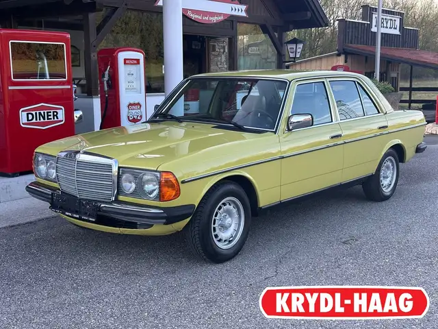 Mercedes-Benz 200 200 Aut. W123