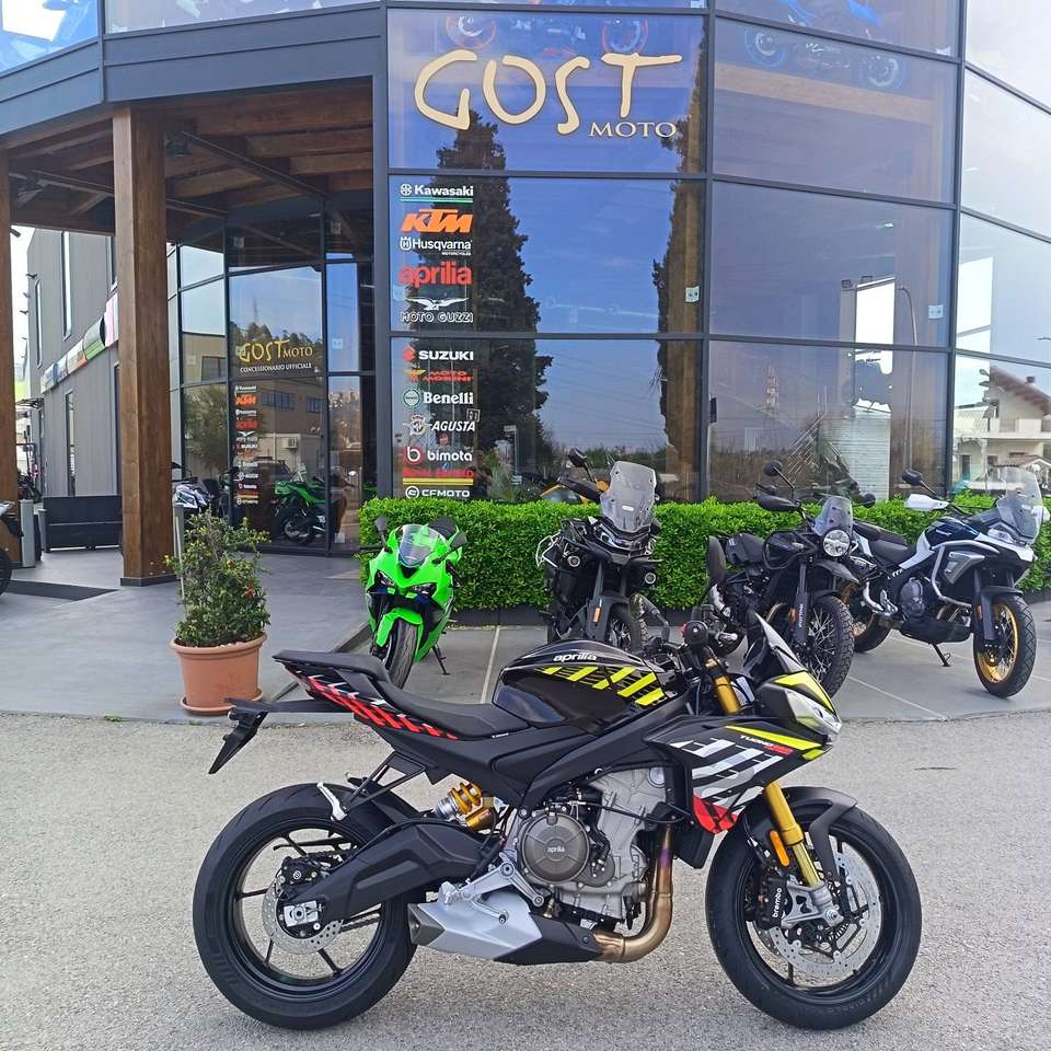 Aprilia Tuono 660 Factory