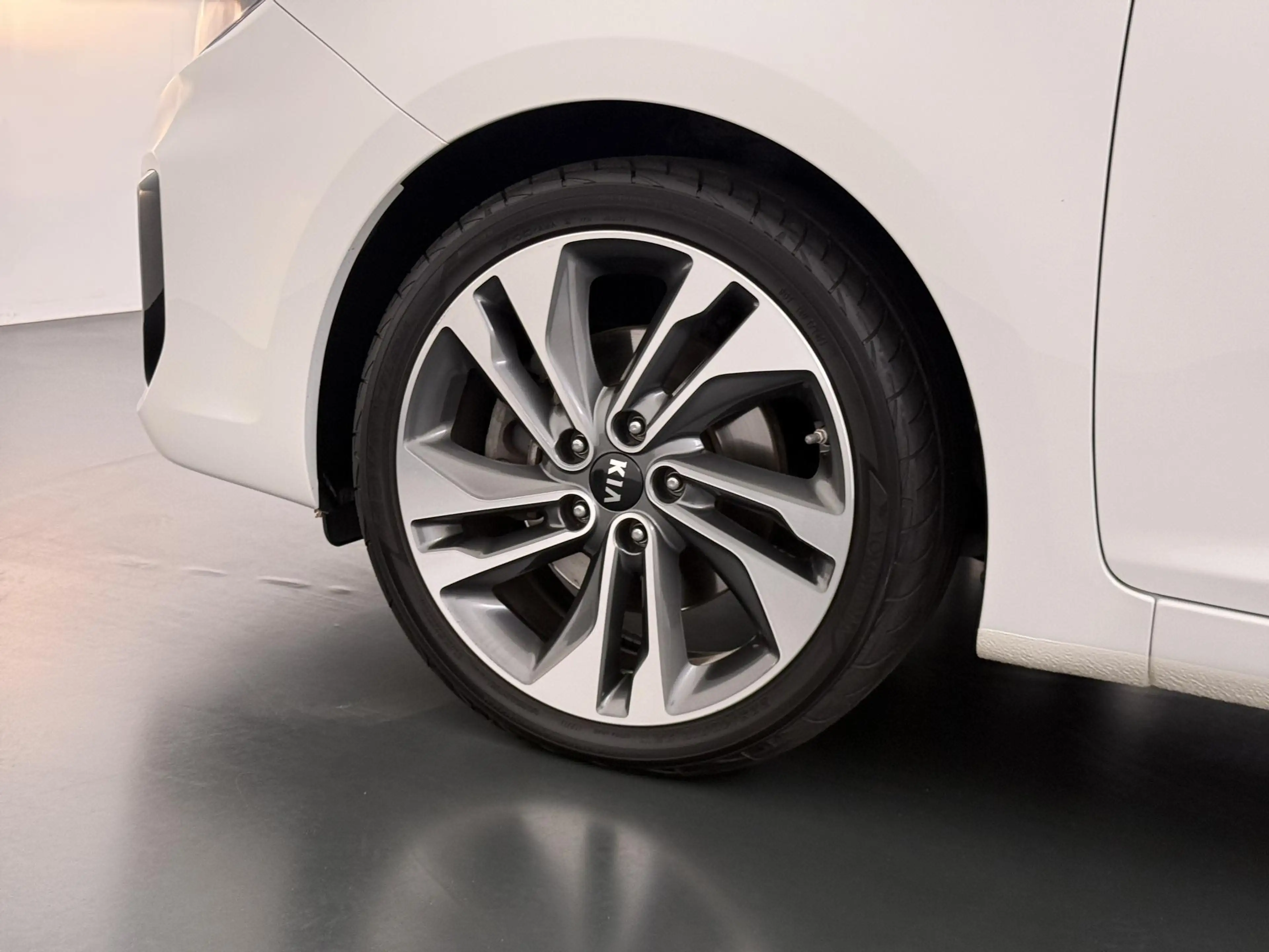 Kia Carens 2.0 GDi ExecutiveLine | Automaat | Camera | Naviga — photo 13