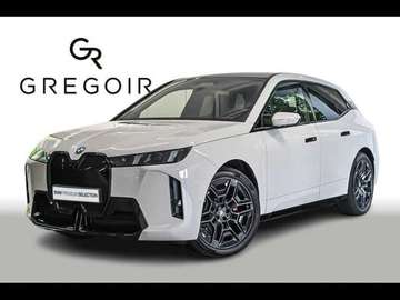 xDrive60 lci