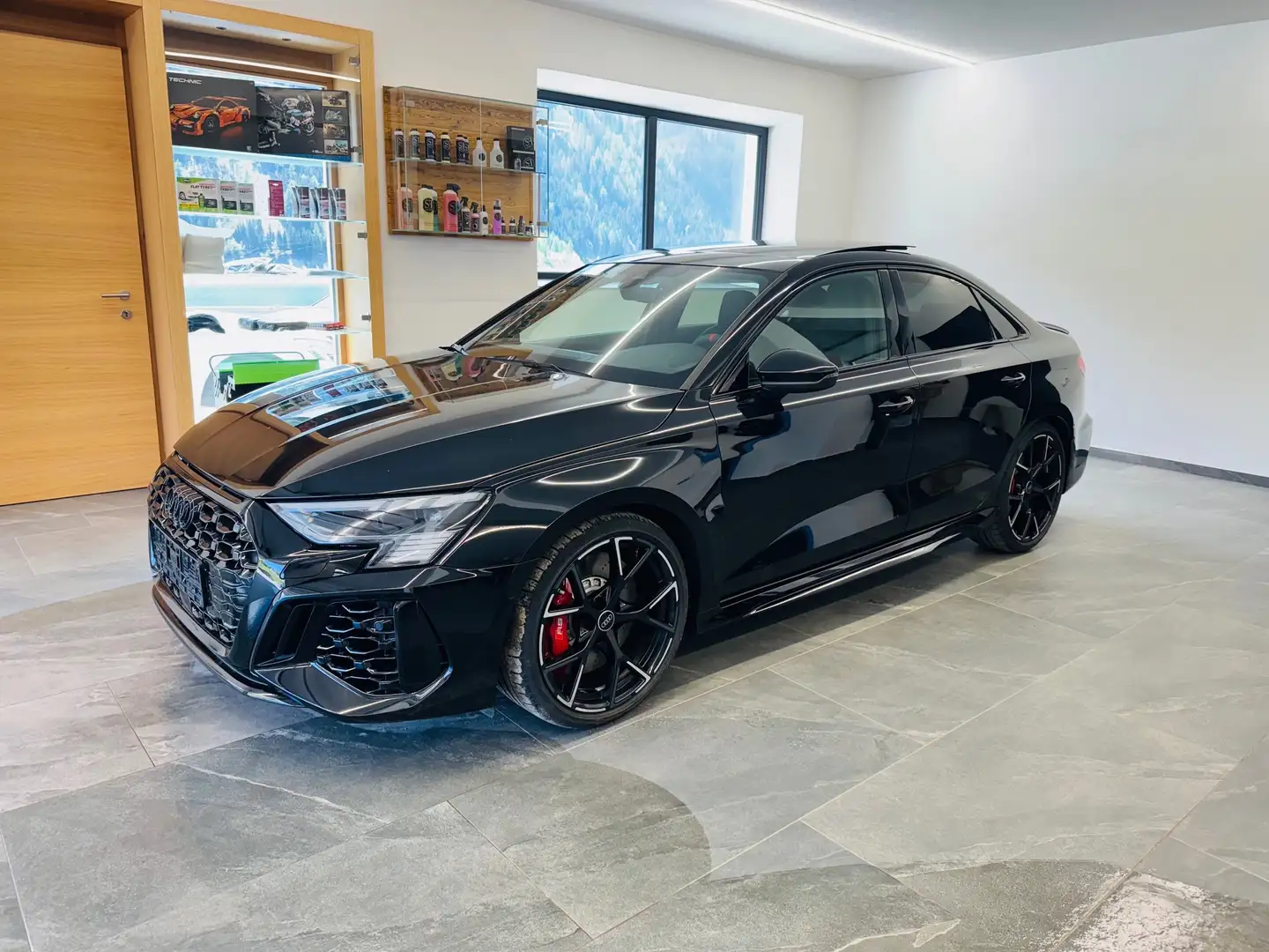 Audi RS3 Sedan 2.5 tfsi quattro s-tronic Schwarz - 1