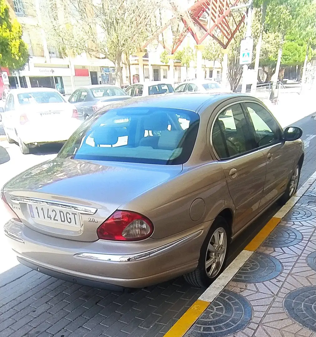 Jaguar X-Type 2.0D Executive - 1