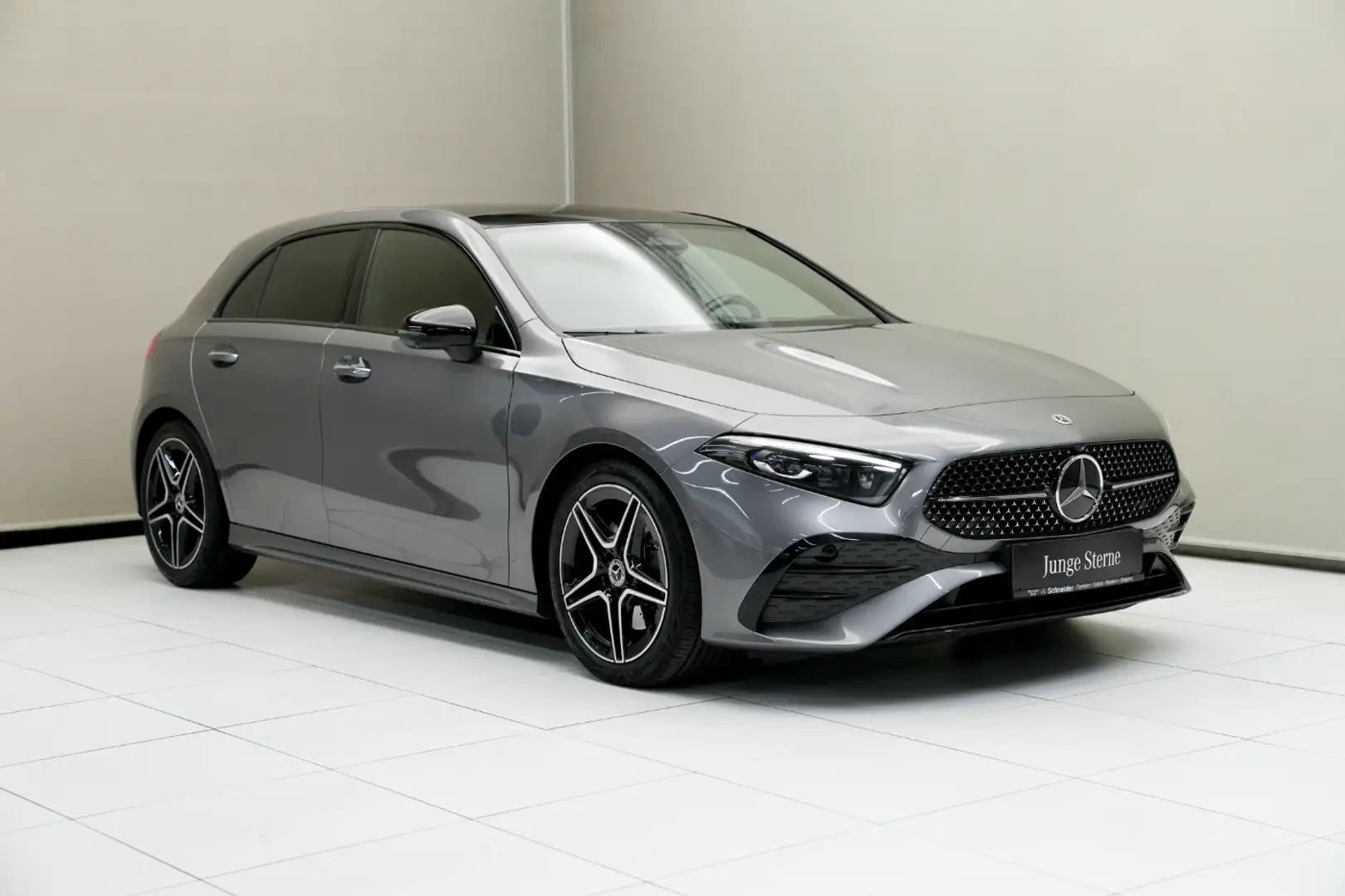 Mercedes-Benz A 220 4MATIC Kompaktlimousine Night Navi Sport Gris - 2