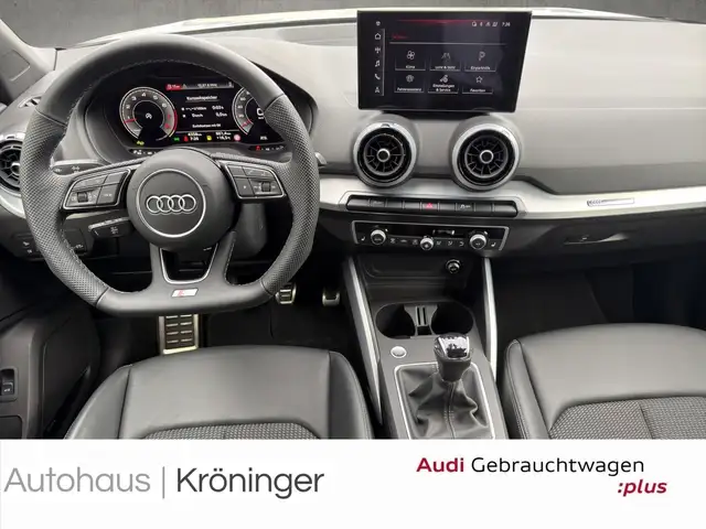 Audi Q2 view 13
