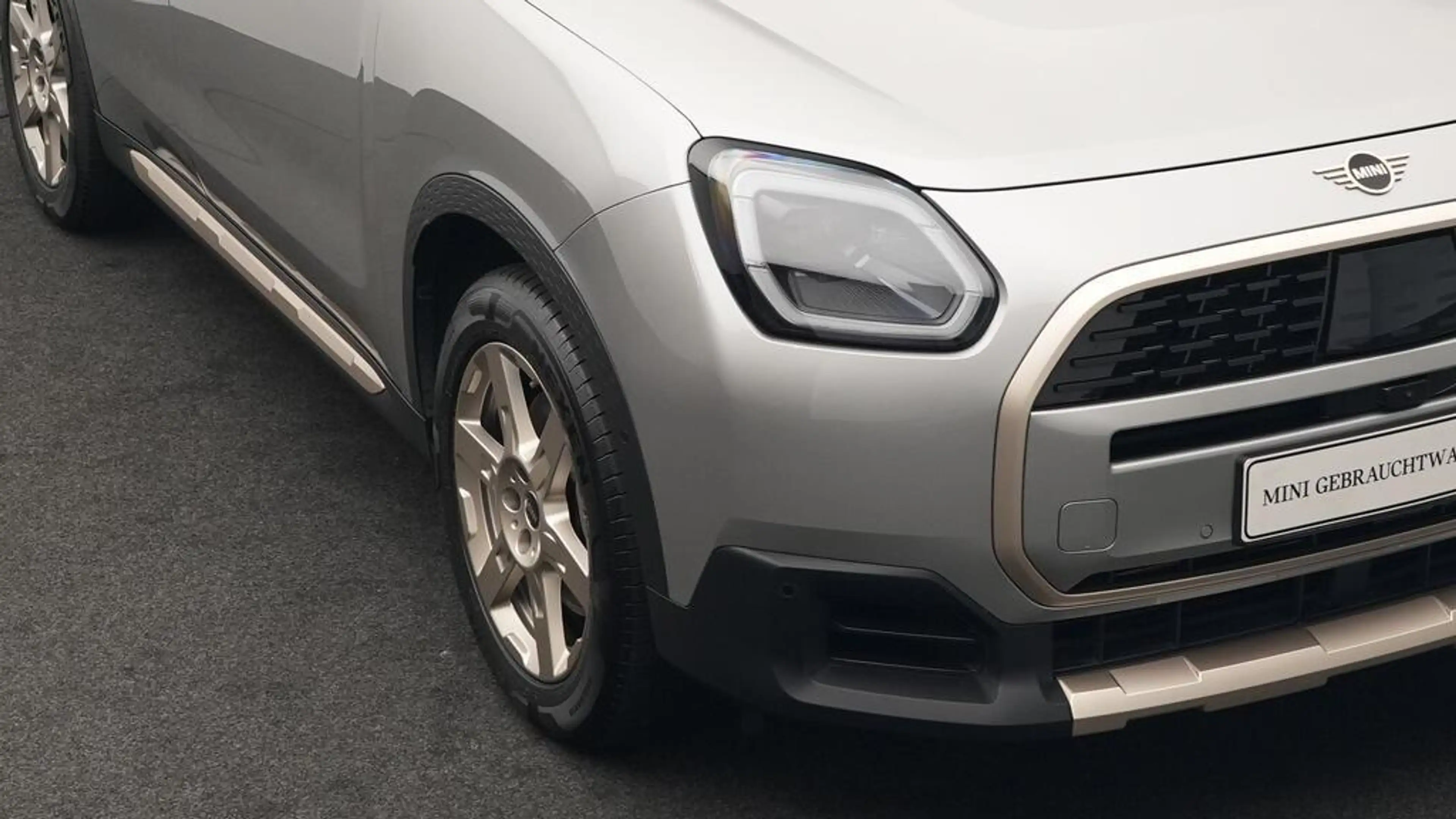 MINI Countryman S All4 Favoured Trim — photo 17