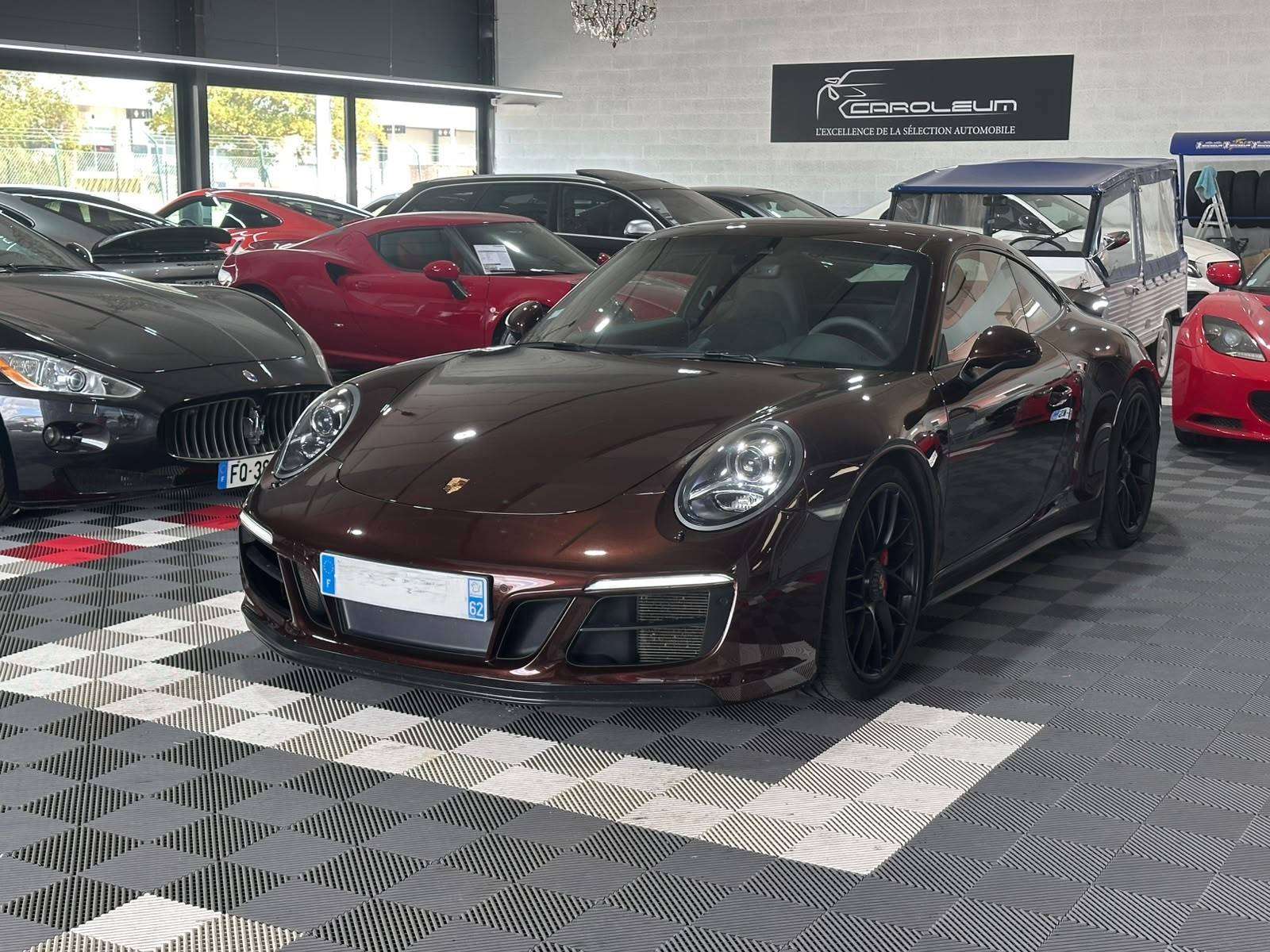 Porsche 911