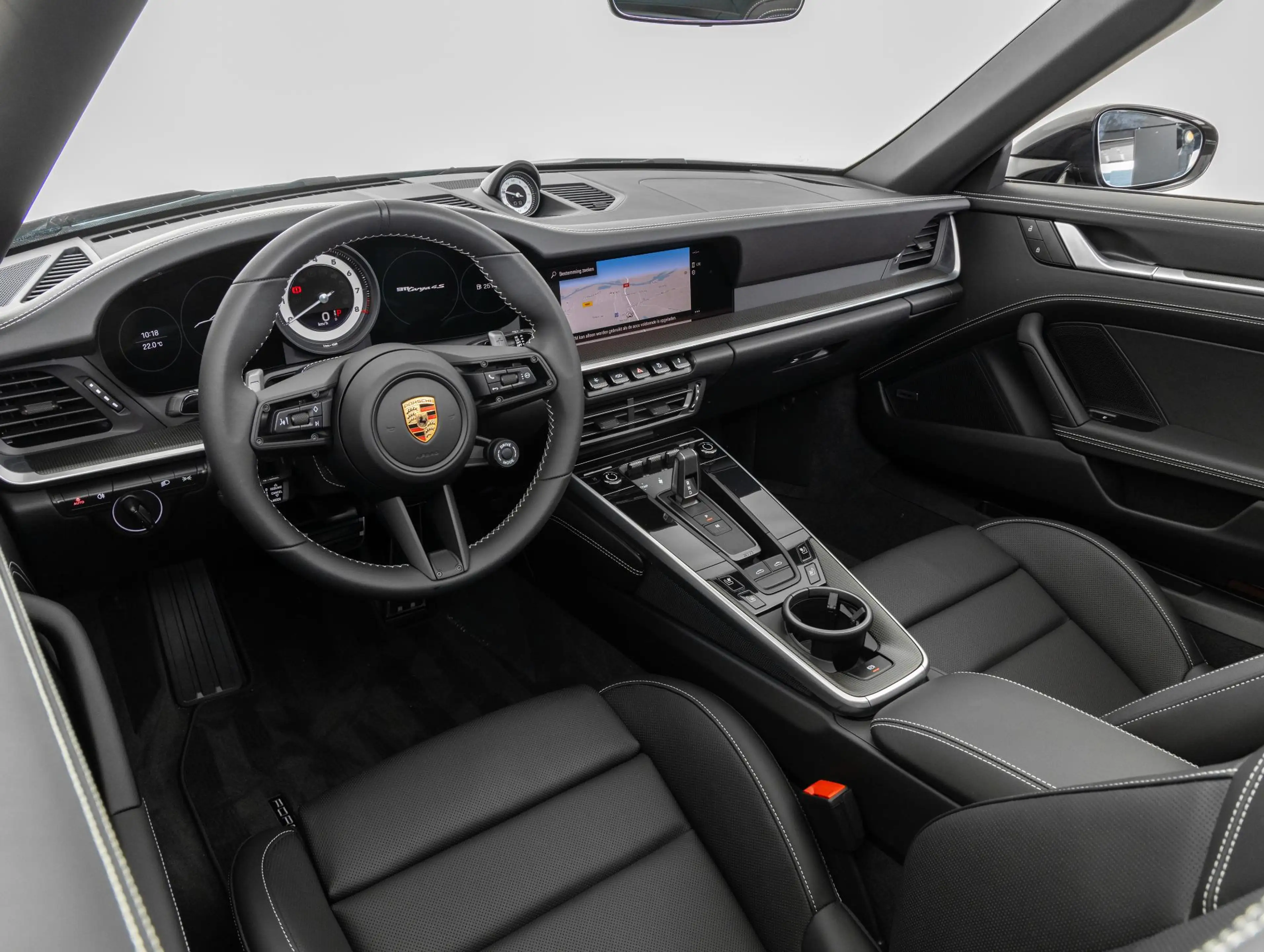 Porsche 992 Targa 4S — photo 3