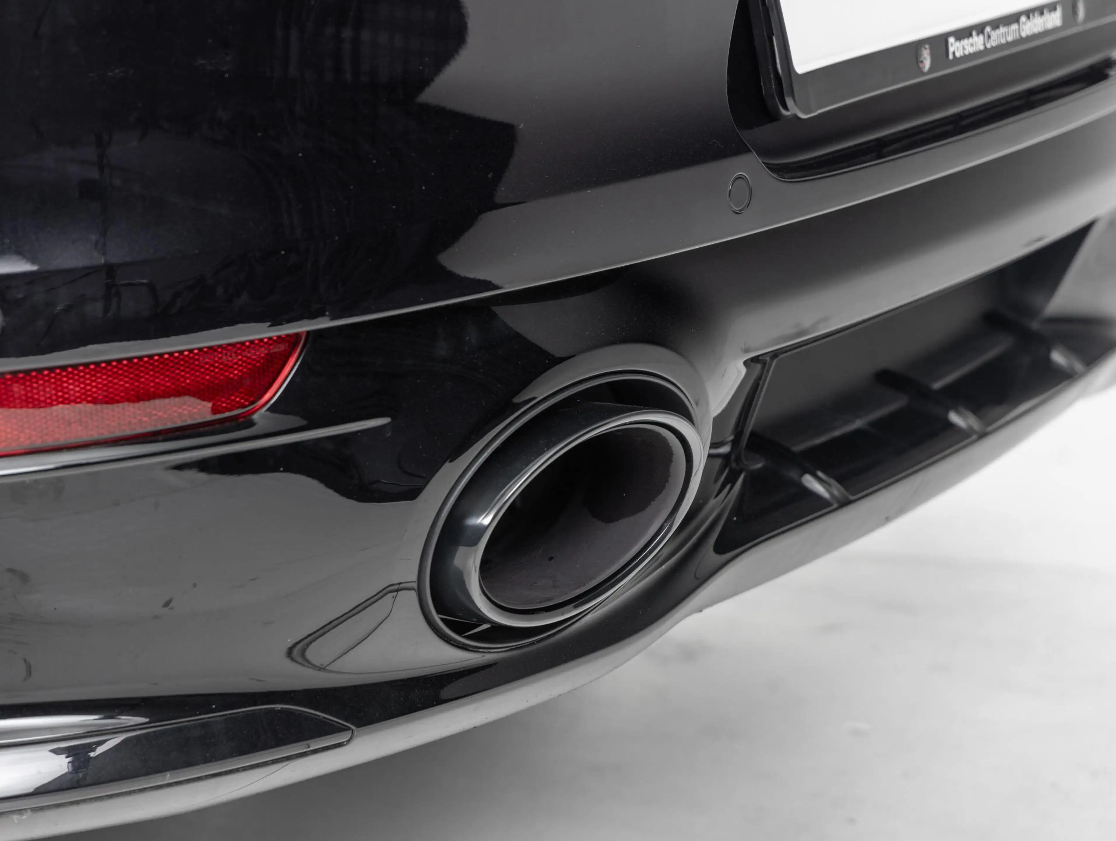Porsche 992 Targa 4S — photo 25