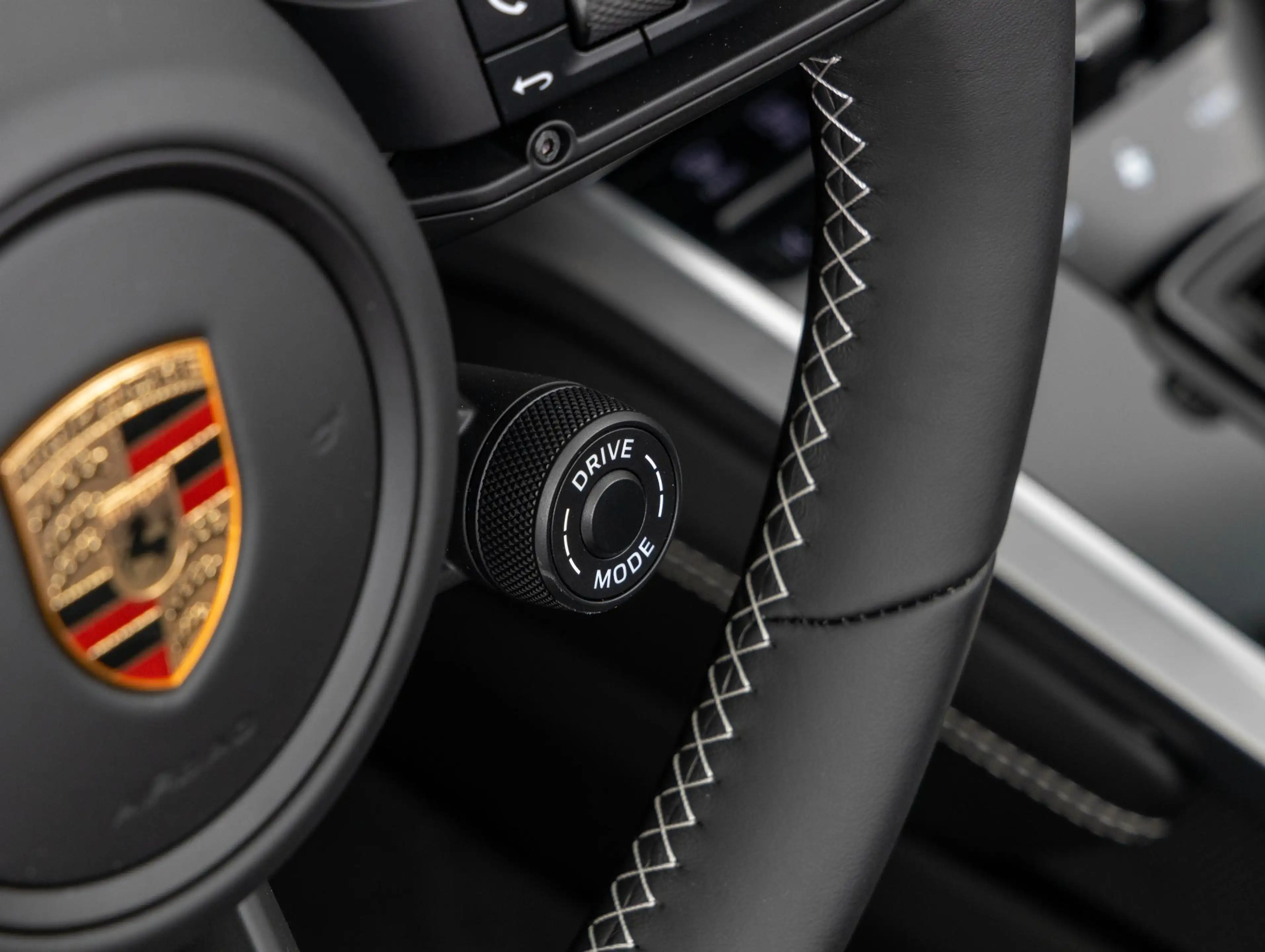 Porsche 992 Targa 4S — photo 35