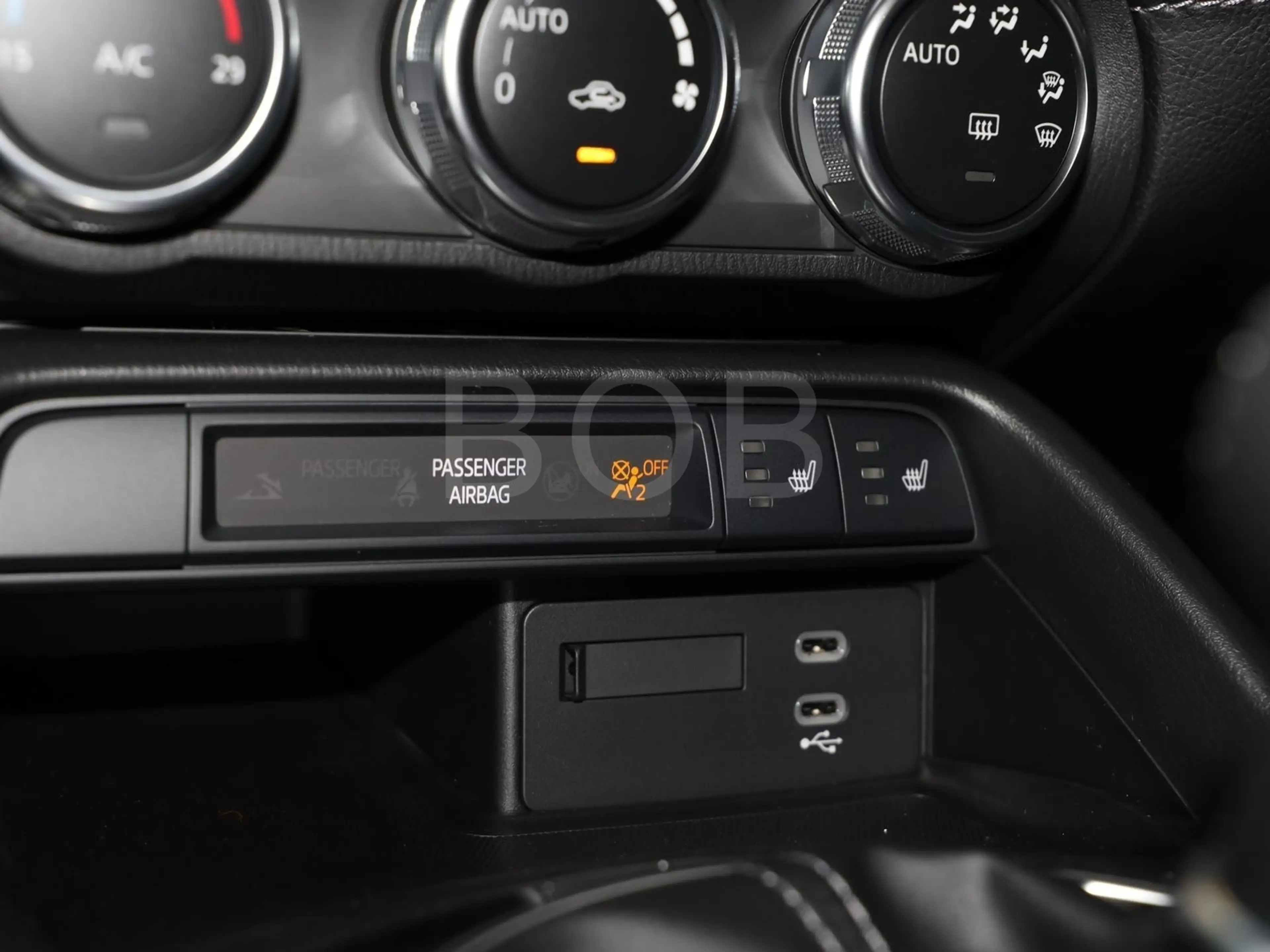 Mazda MX-5 1.5L SKYACTIV-G 132 6MT RWD Exclusive-line — photo 13