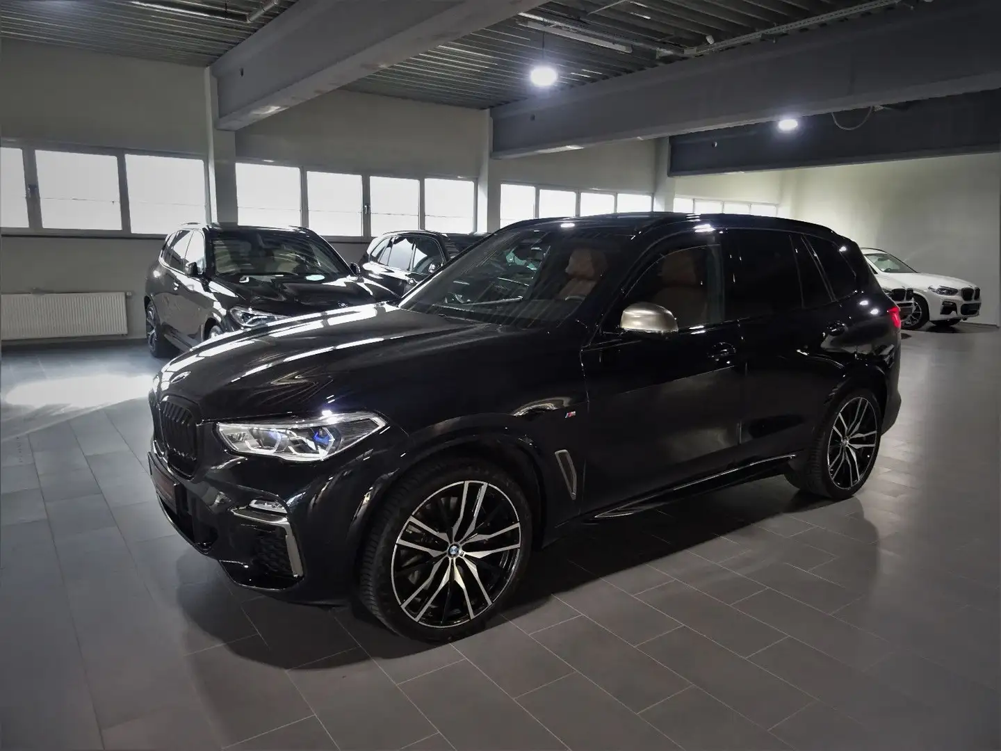 BMW X5 M d JET BLACK ACC HUD PANO SKY LOUNGE STNHZG Schwarz - 1