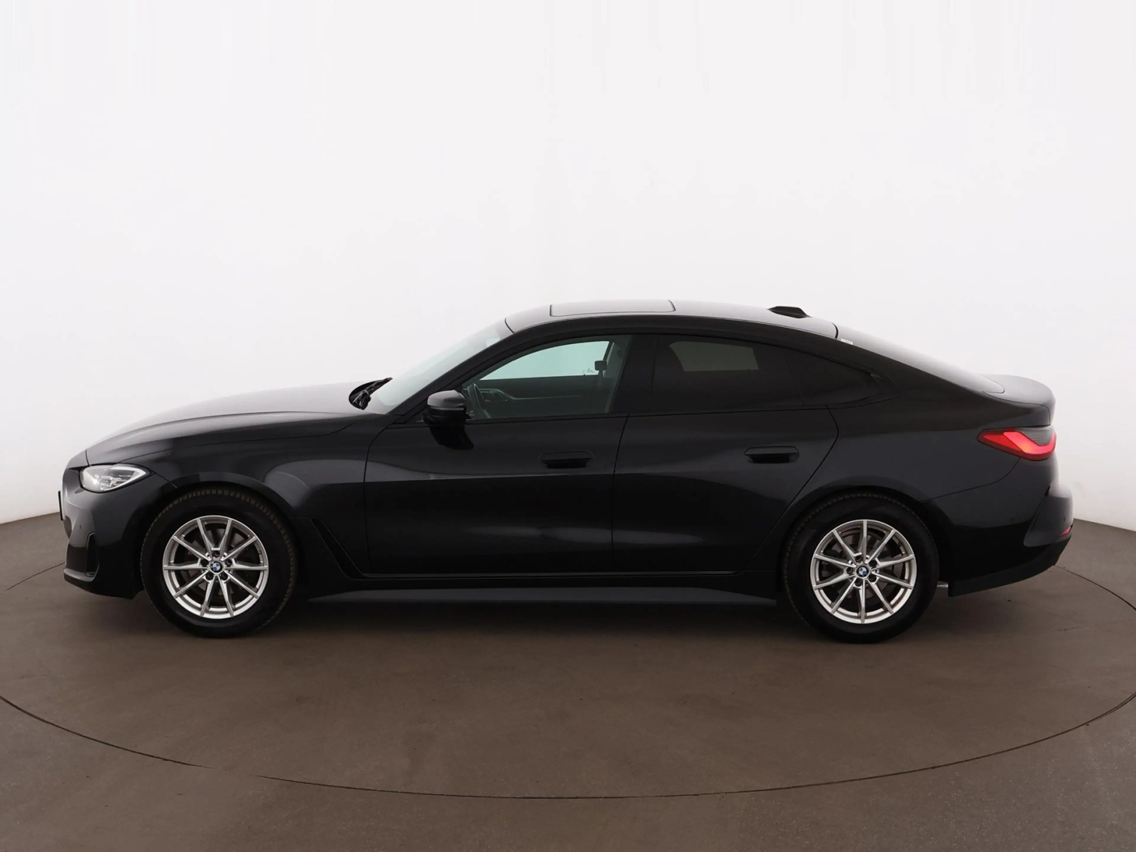 BMW 420 d Gran Coupe Aut LED LEDER SKY R-CAM SITZHZG — photo 5