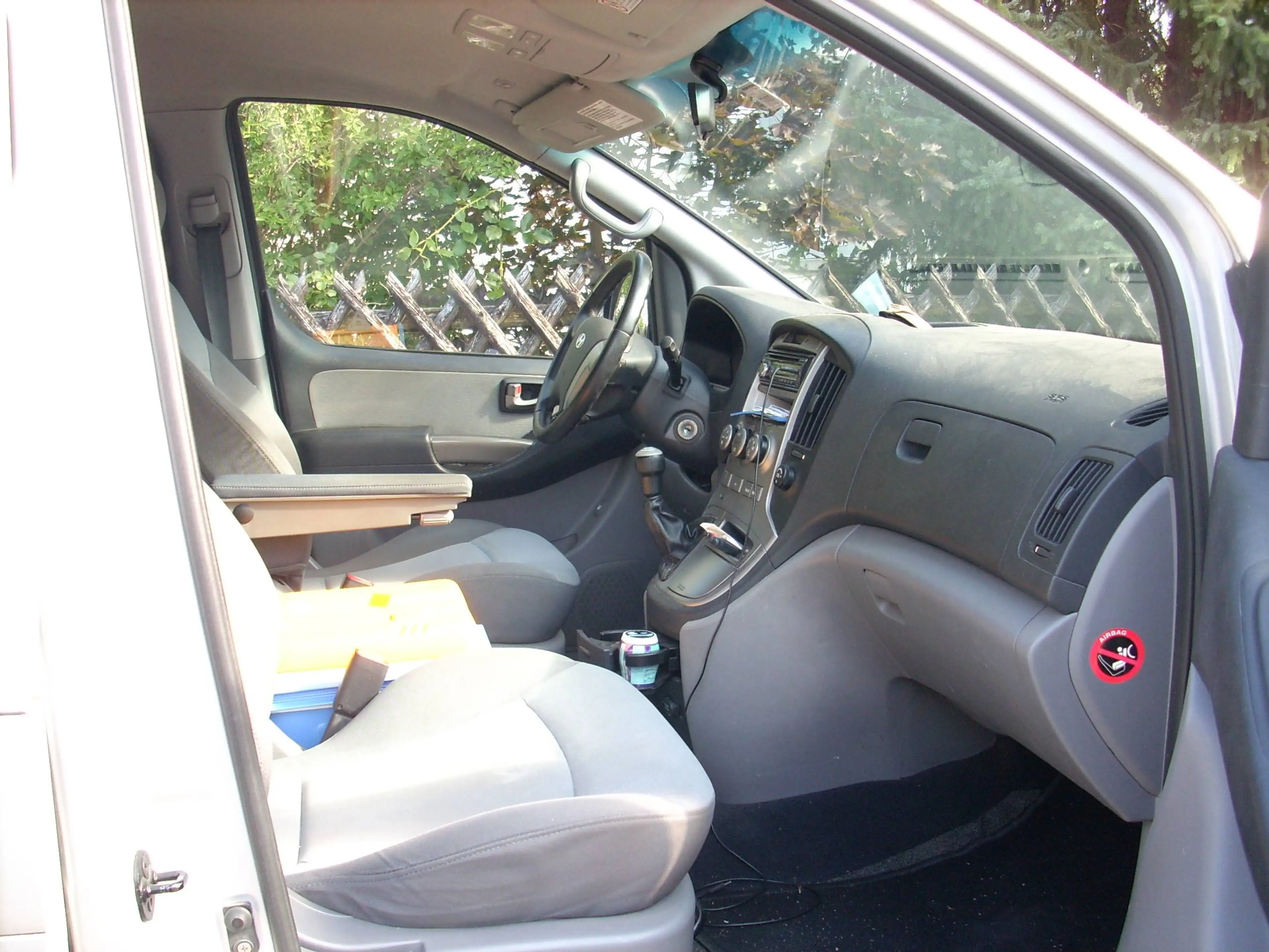 Hyundai H-1 H-1 2.5 CRDi Travel — photo 4