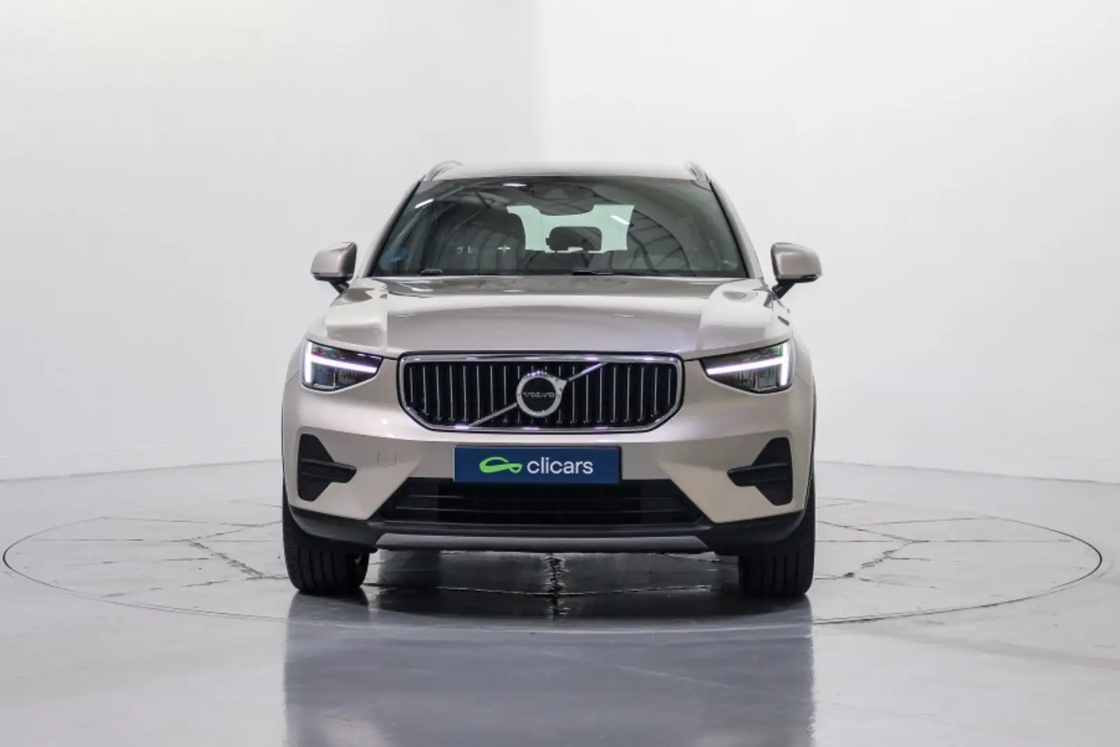 Volvo XC40 T4 Recharge Core Aut. Plateado - 2