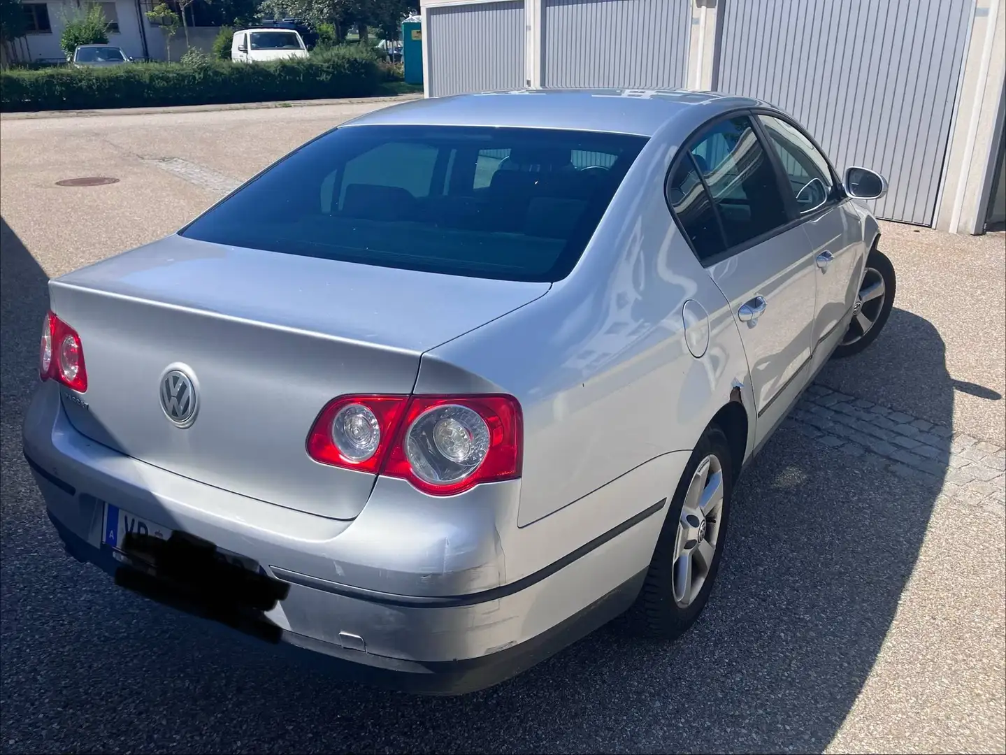 Volkswagen Passat Passat Trendline 1,6 Trendline Silber - 1