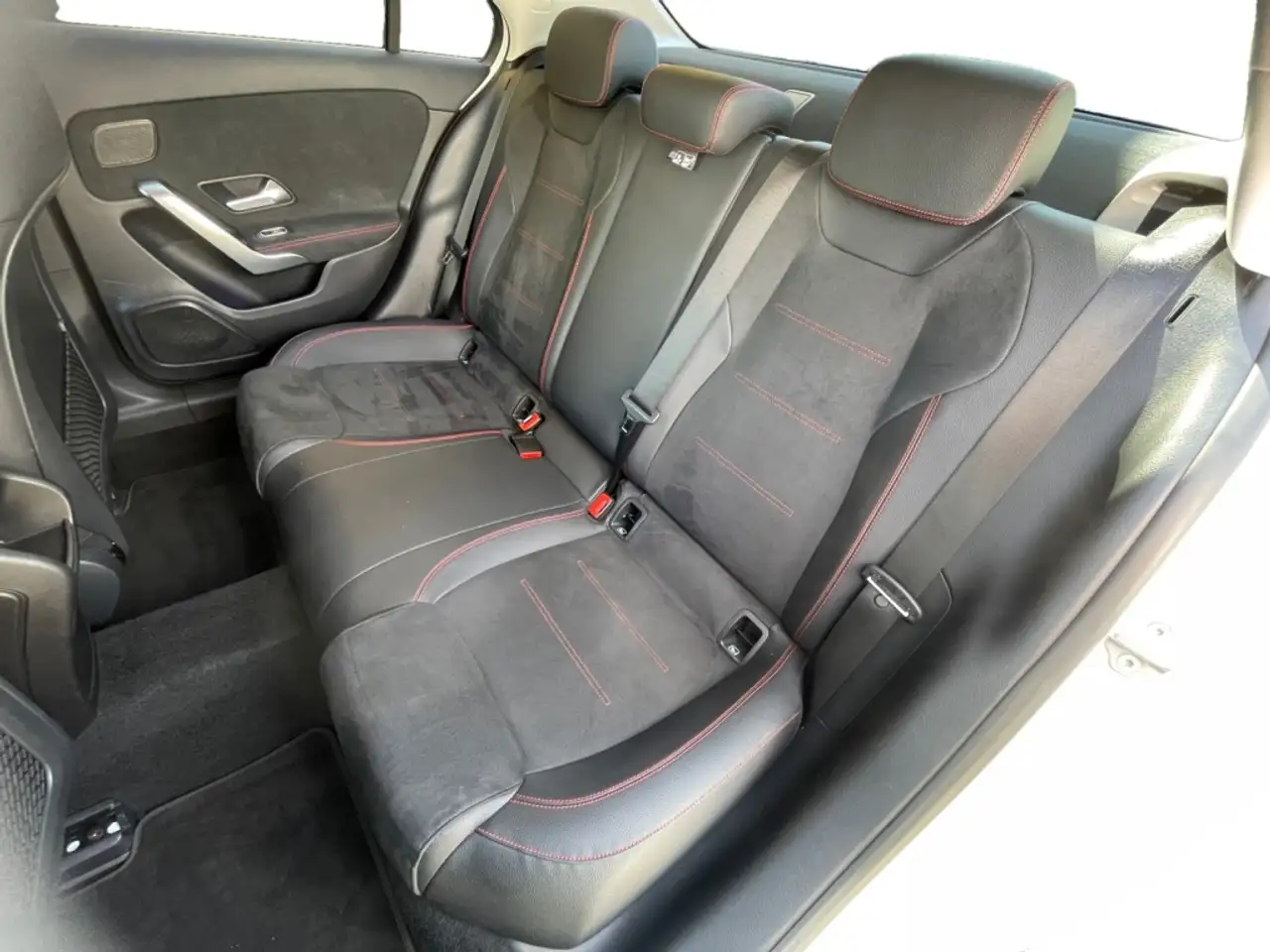 Mercedes-Benz A-Class e Limousine AMG AMG+MBUX+Wide+Cam+LED+Navi, миниатюра 11