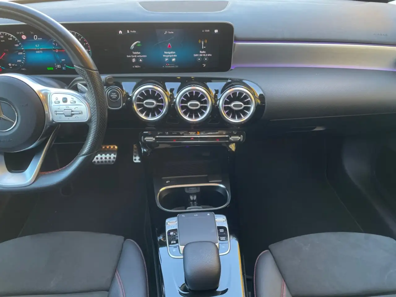 Mercedes-Benz A-Class e Limousine AMG AMG+MBUX+Wide+Cam+LED+Navi, миниатюра 17