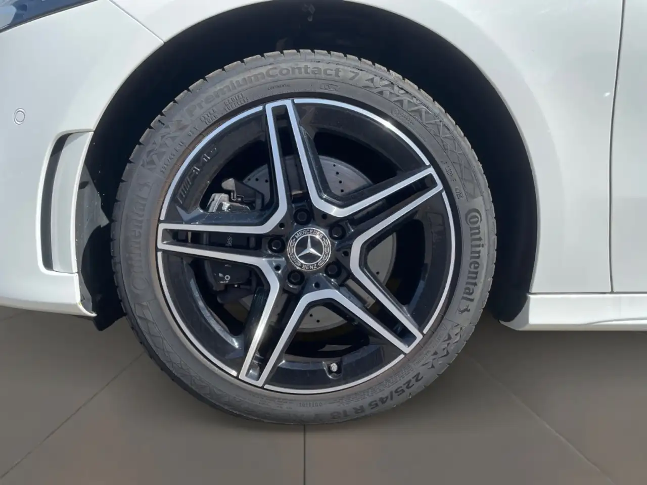 Mercedes-Benz A-Class e Limousine AMG AMG+MBUX+Wide+Cam+LED+Navi, миниатюра 8