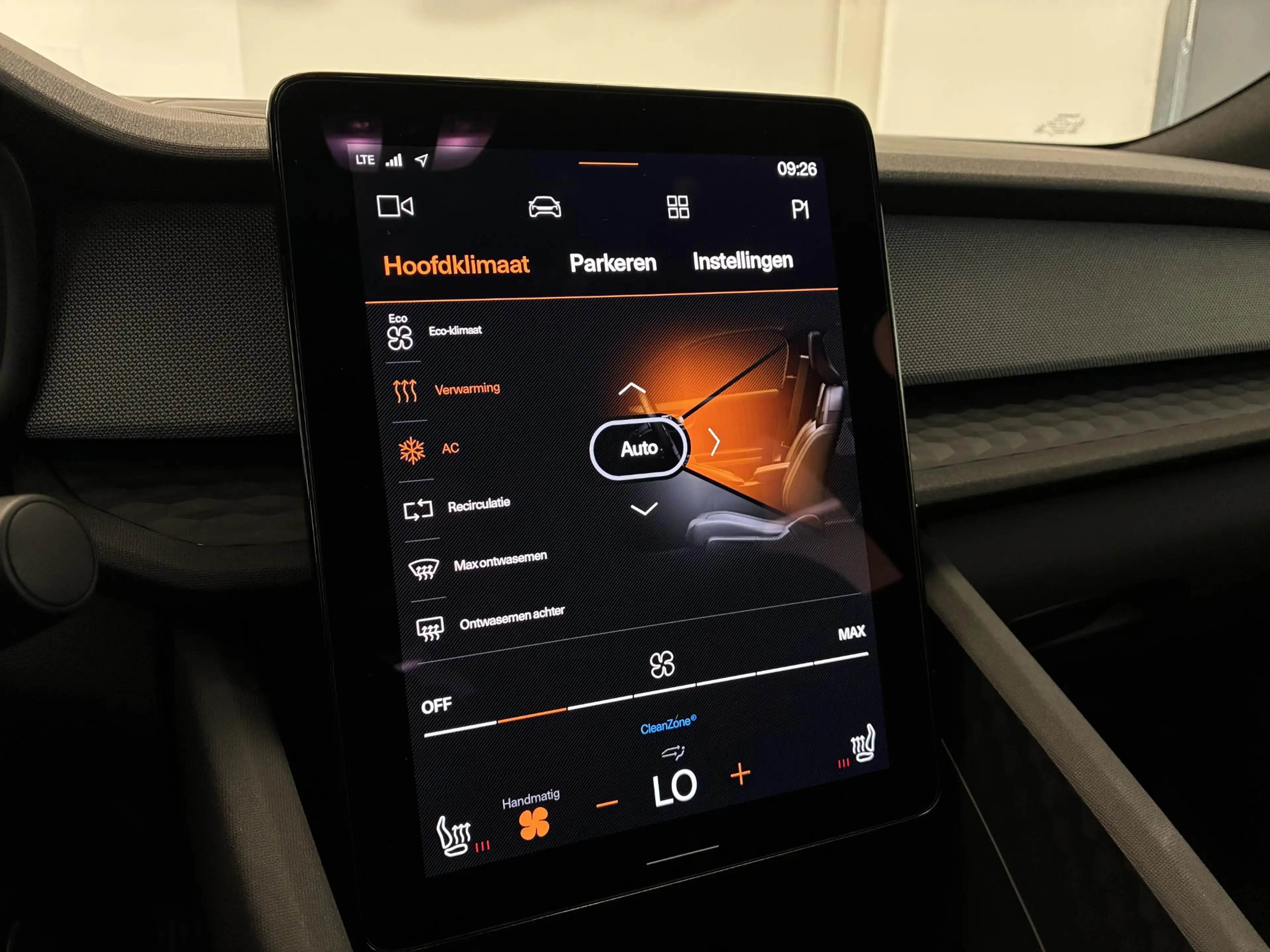 Polestar 2 Long Range Dual Motor Performance 82 kWh | 93%  SO — photo 32
