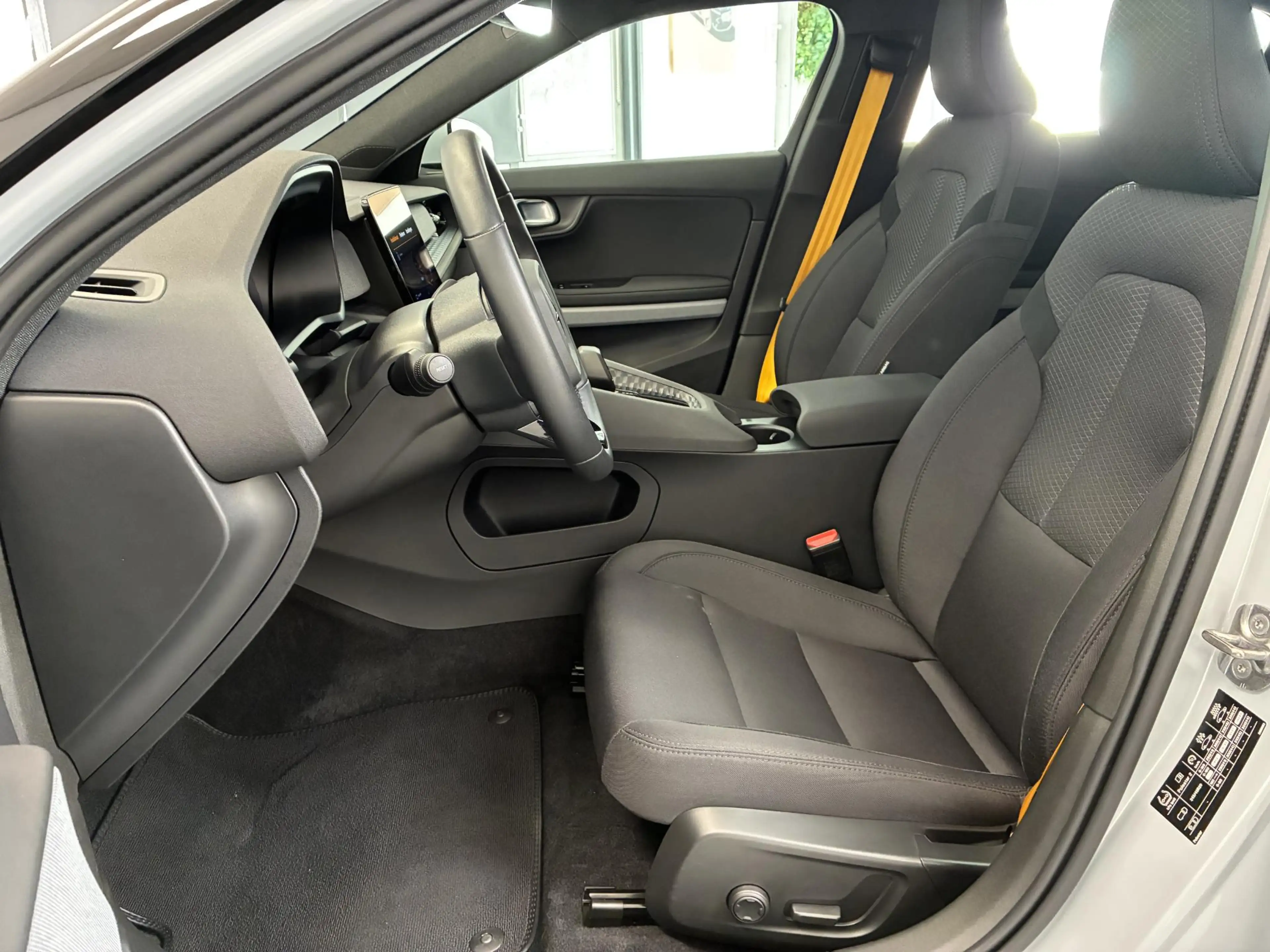 Polestar 2 Long Range Dual Motor Performance 82 kWh | 93%  SO — photo 4
