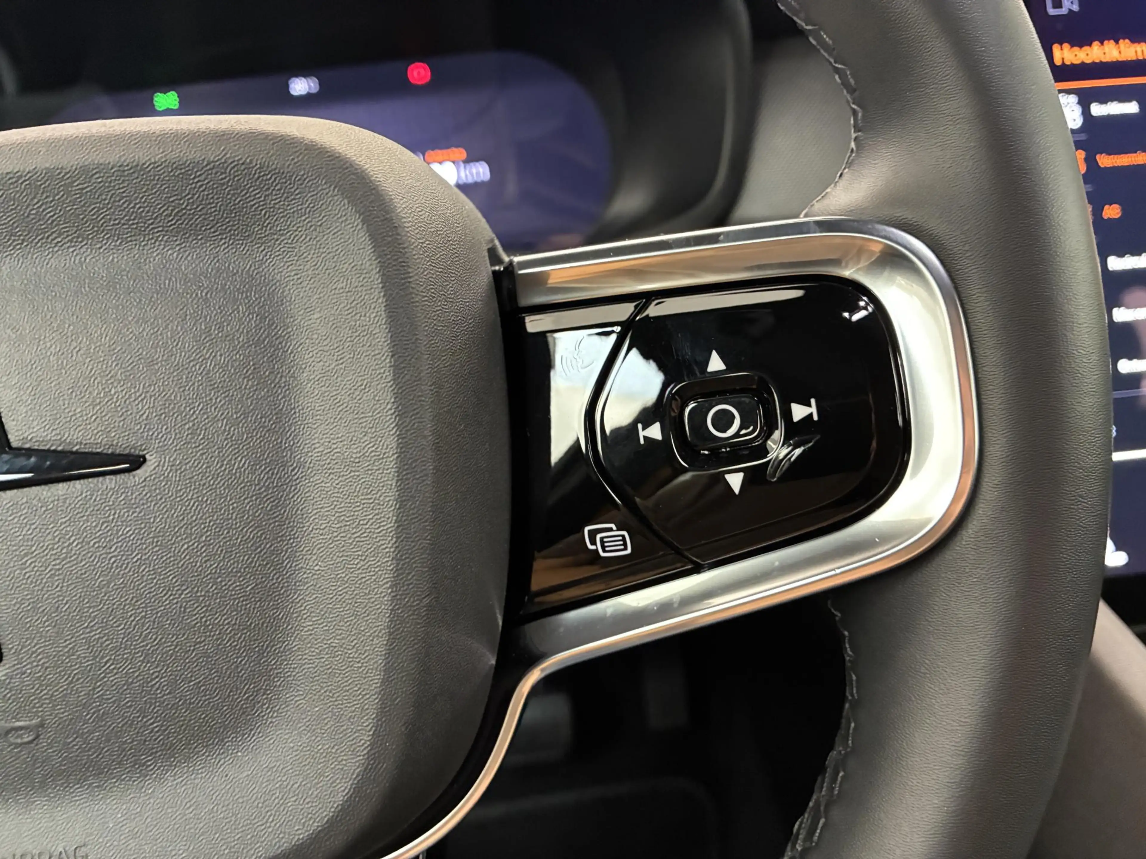 Polestar 2 Long Range Dual Motor Performance 82 kWh | 93%  SO — photo 43
