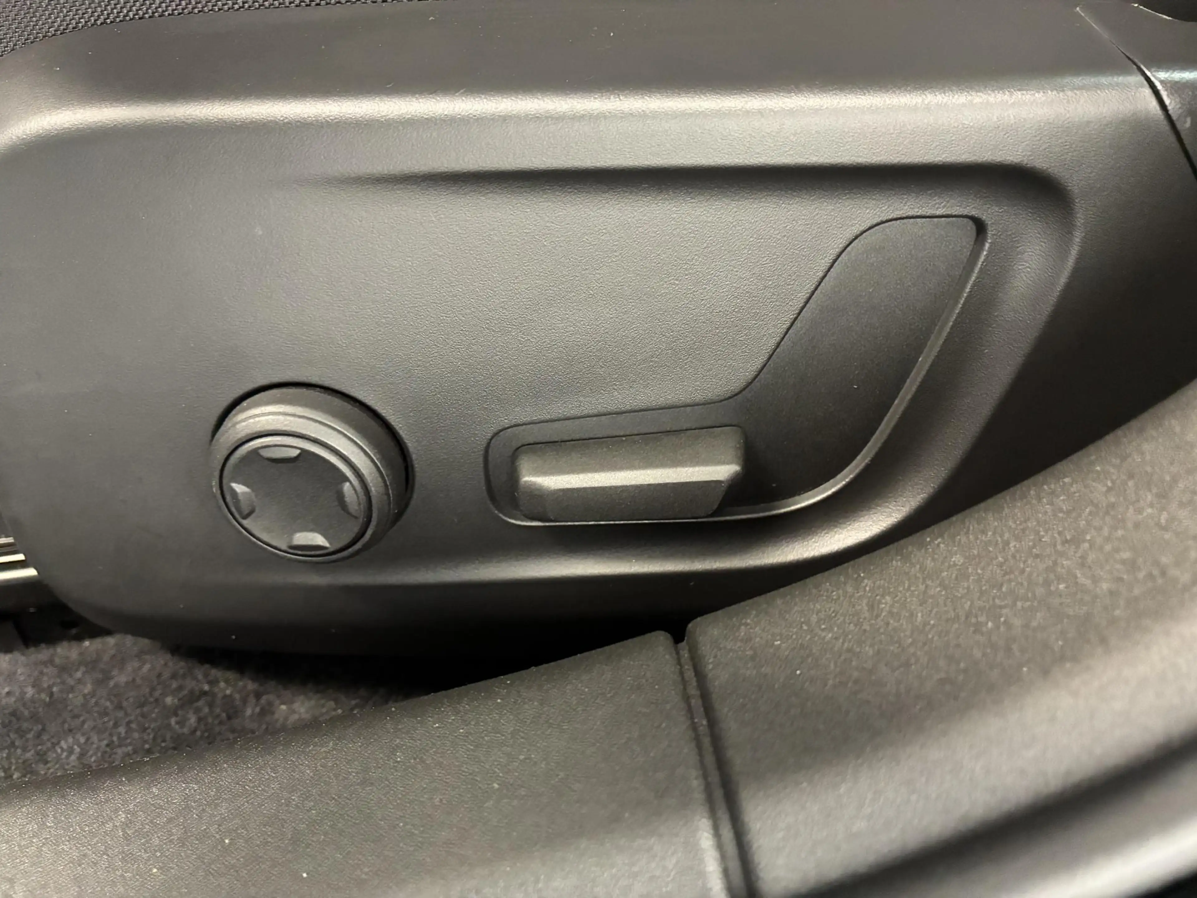 Polestar 2 Long Range Dual Motor Performance 82 kWh | 93%  SO — photo 42