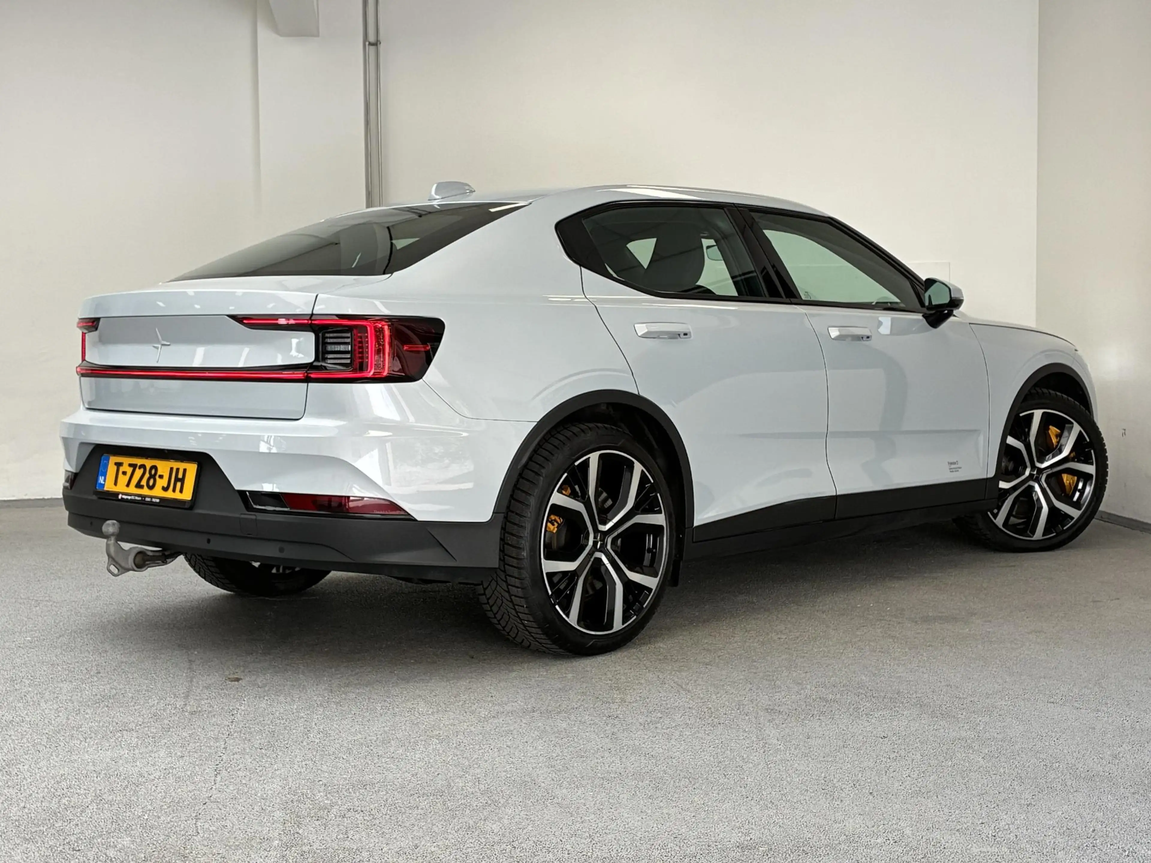 Polestar 2 Long Range Dual Motor Performance 82 kWh | 93%  SO — photo 2