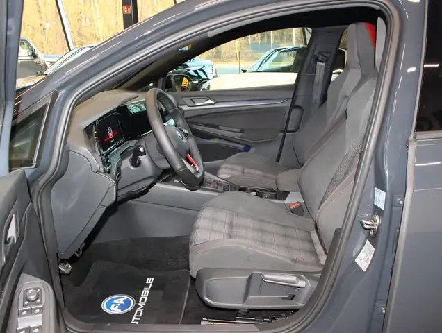 Volkswagen Golf view 13