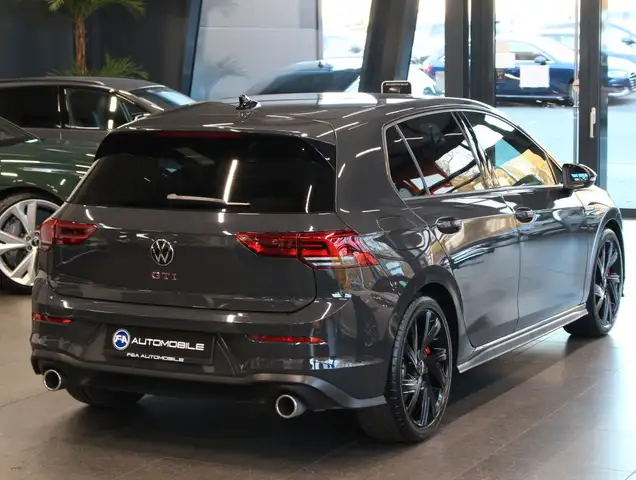 Volkswagen Golf view 5