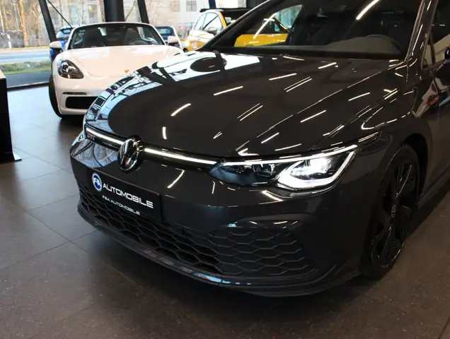 Volkswagen Golf view 19