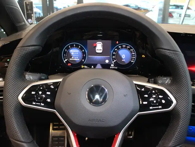 Volkswagen Golf view 16