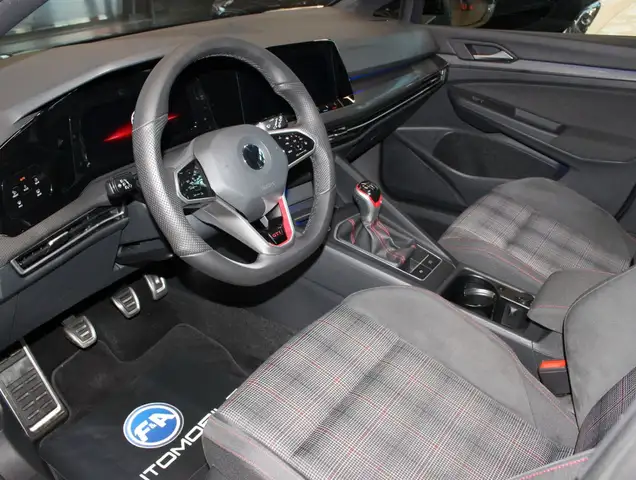 Volkswagen Golf view 14