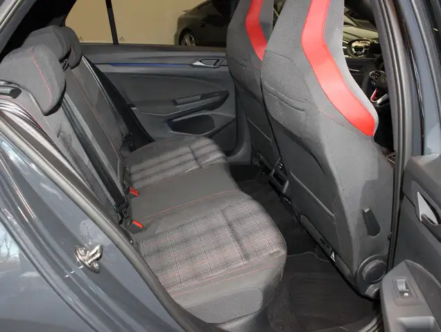 Volkswagen Golf view 12