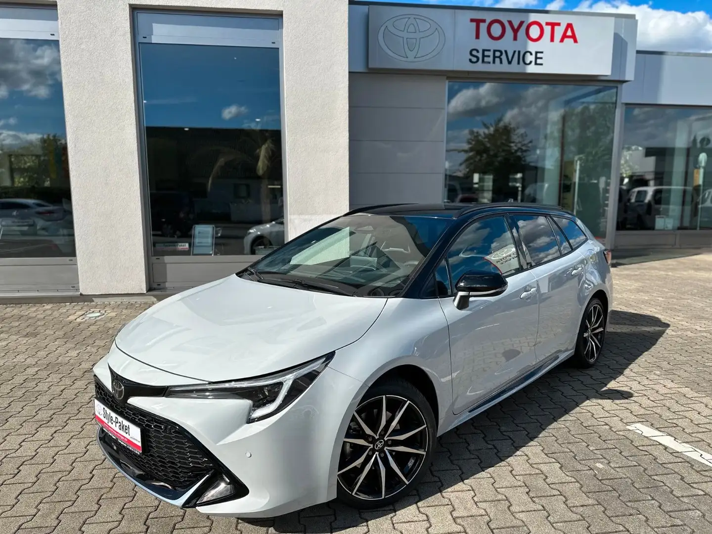 Toyota Corolla 2.0 Hybrid TS GR Sport*Technik-Paket Grau - 1