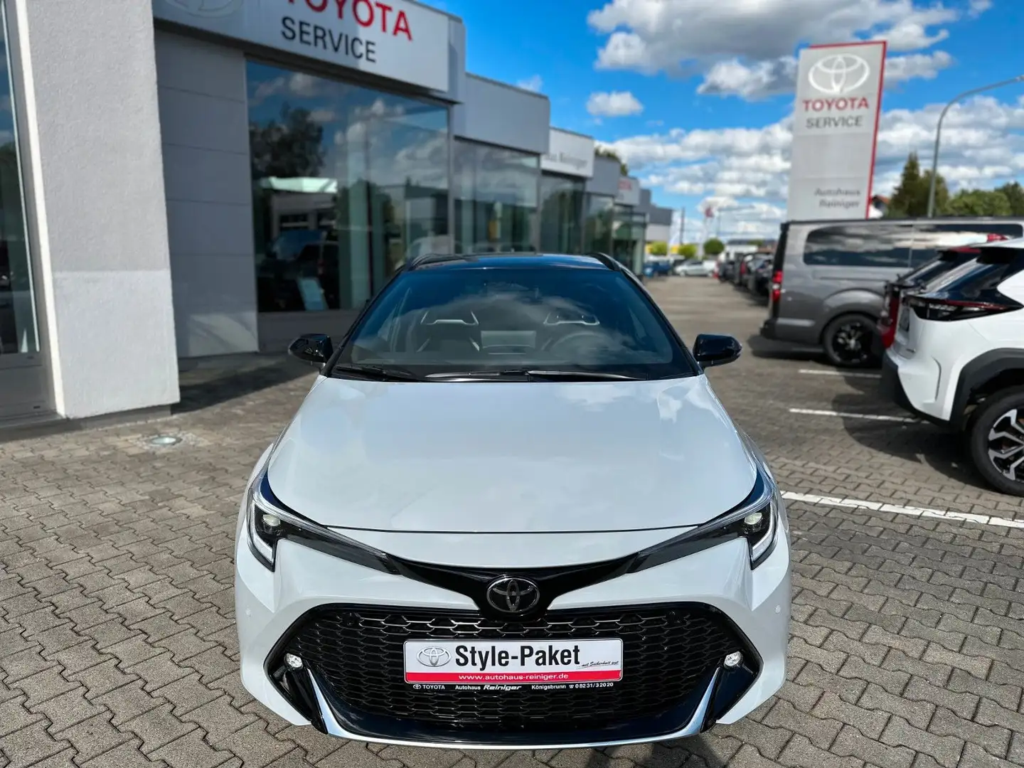 Toyota Corolla 2.0 Hybrid TS GR Sport*Technik-Paket Grau - 2