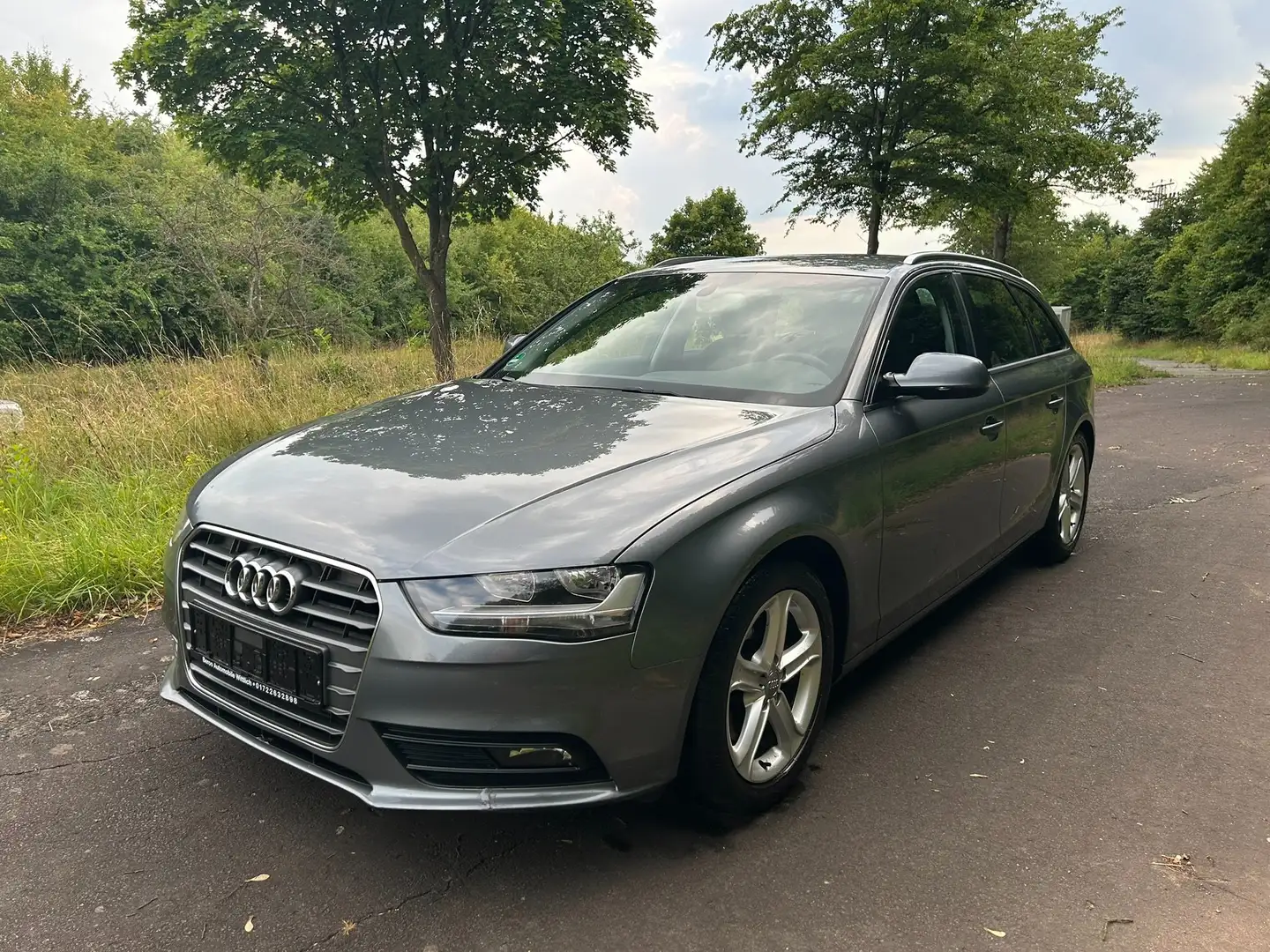 Audi A4 1.8 - Scheckheftgepflegt - 2. Hand - Tüv NEU - Gri - 1